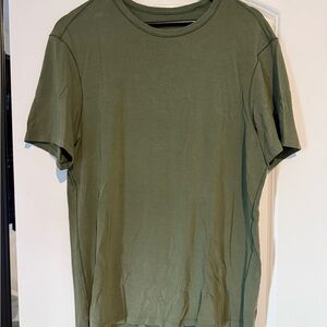 lululemon athletica Olive Short Sleeve Tee